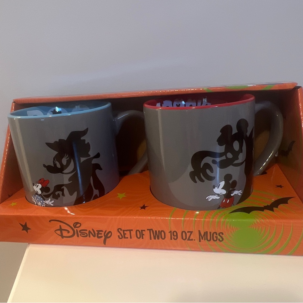 Disney Halloween Mickey and Minnie Mouse Coffee Mug Set Of 2 Spooky Shadow 19 Oz
